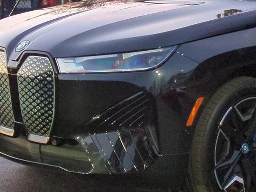 2025 BMW iX xDrive50