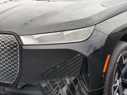 2025 BMW iX xDrive50