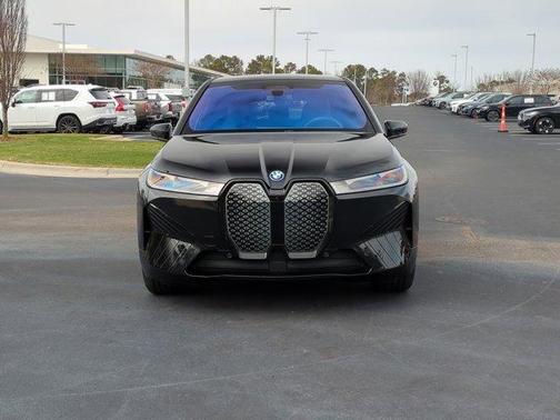 2025 BMW iX xDrive50