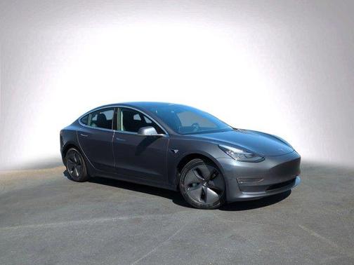 2020 Tesla Model 3 Long Range