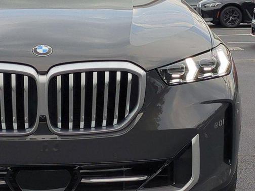 Gray Metallic 2026 BMW X5 xDrive40i