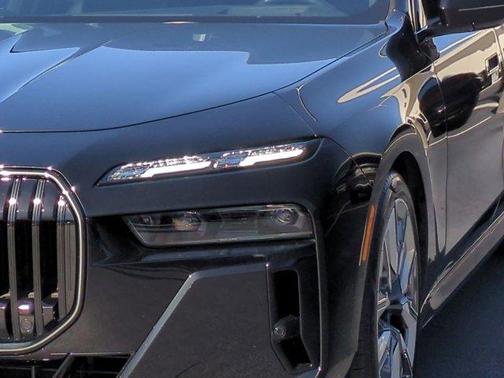 2024 BMW 760 760i xDrive