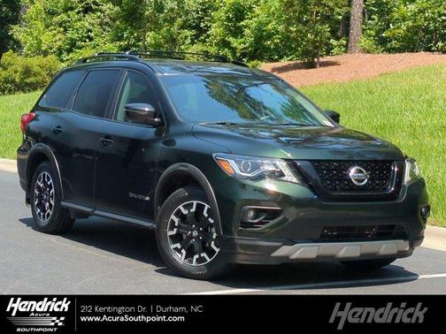 2020 Nissan Pathfinder SV