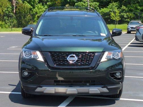 2020 Nissan Pathfinder SV