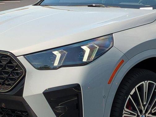 2025 BMW X2 xDrive28i