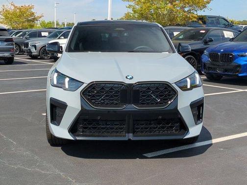 2025 BMW X2 xDrive28i