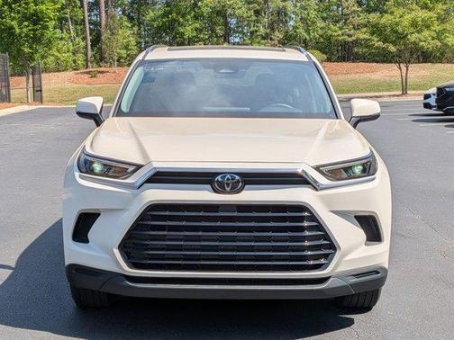 Cream 2024 Toyota Grand Highlander XLE