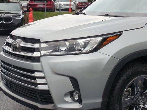 2019 Toyota Highlander Limited Platinum