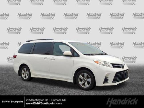 2018 Toyota Sienna LE