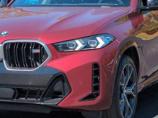 2025 BMW X6 M60i