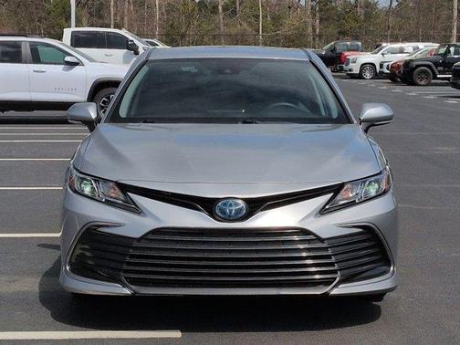 2021 Toyota Camry Hybrid LE