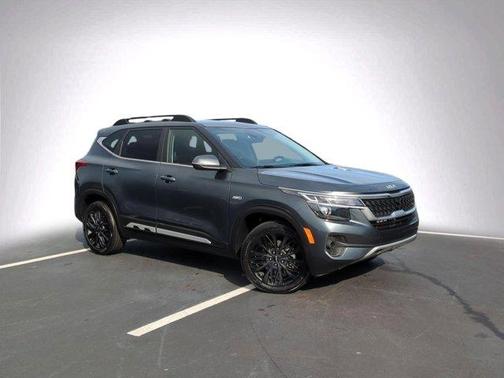 2022 Kia Seltos Nightfall