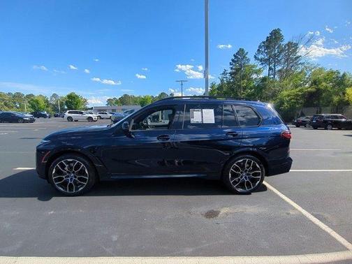 2024 BMW X7 M60i