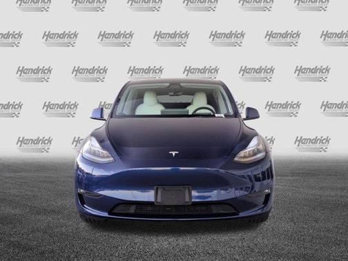 Deep Blue Metallic 2022 Tesla Model Y Long Range