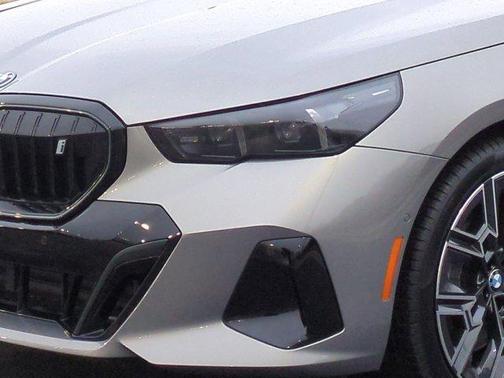 2026 BMW i5 xDrive40