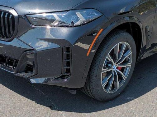 Black Sapphire Metallic 2026 BMW X5 xDrive40i