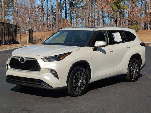 2022 Toyota Highlander XLE