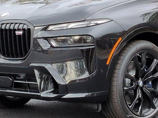 2026 BMW X7 M60i