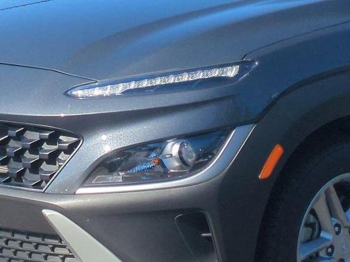 2022 Hyundai KONA SE