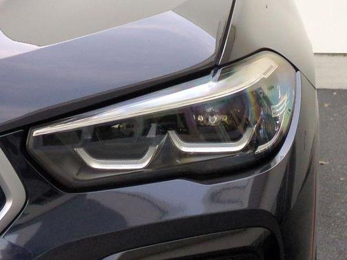 2023 BMW X6 xDrive40i