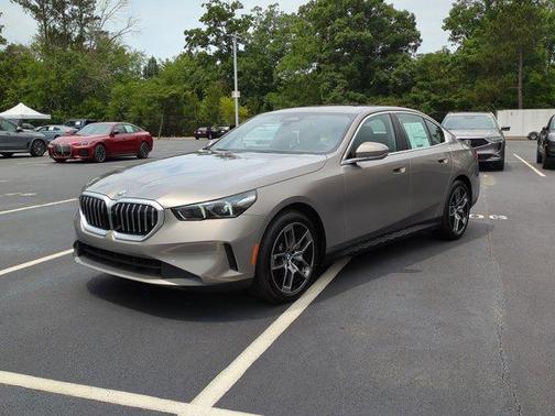 2026 BMW 530 i xDrive