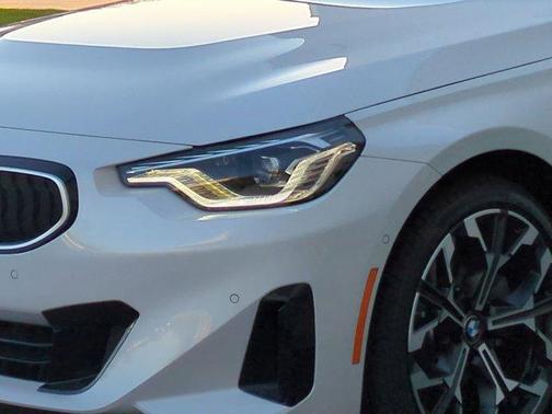 2026 BMW 230 i xDrive