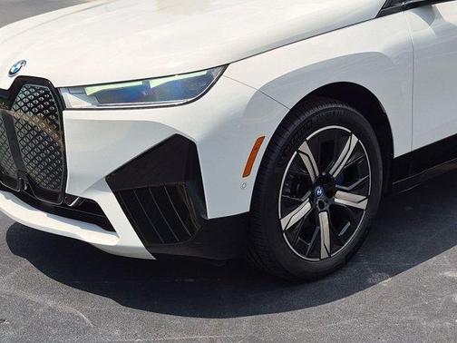 Alpine White 2024 BMW iX xDrive50