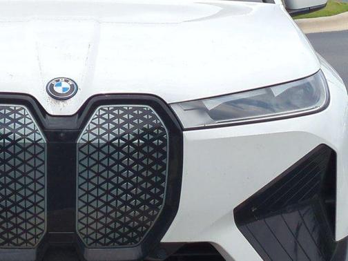 Alpine White 2024 BMW iX xDrive50