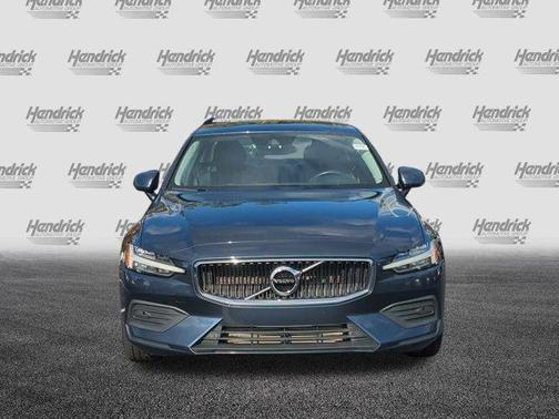 2020 Volvo S60 T5 Momentum