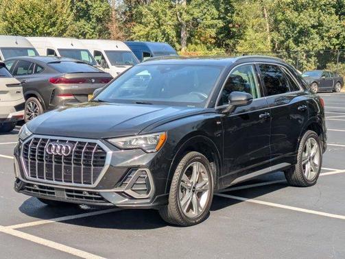 2022 Audi Q3 45 S line Premium