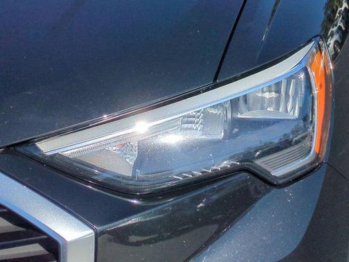2022 Audi Q3 45 S line Premium