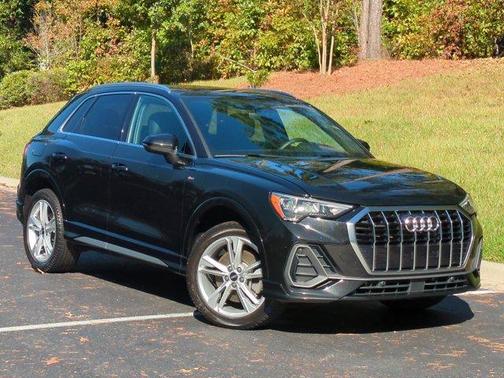 2022 Audi Q3 45 S line Premium