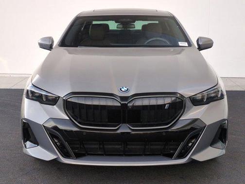 2025 BMW i5 eDrive40