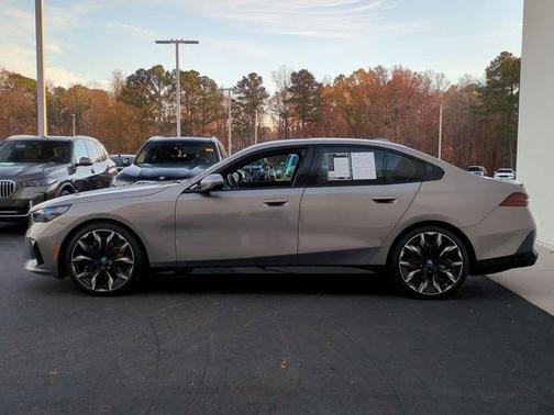 2025 BMW i5 eDrive40