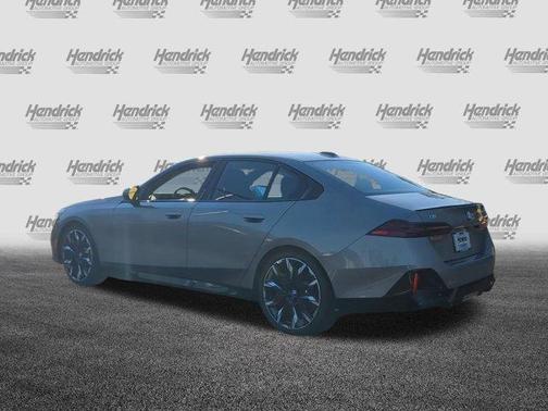 2025 BMW i5 eDrive40