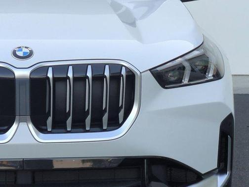 Alpine White 2026 BMW X1 xDrive28i