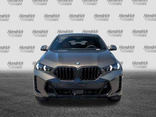 Manhattan Green Metallic 2027 BMW X6 xDrive40i