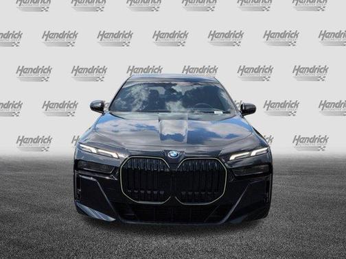 Black Sapphire Metallic 2026 BMW i7 XDrive60