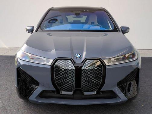 2023 BMW iX M60