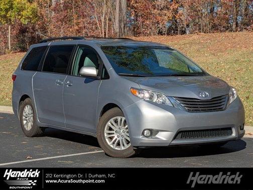 2017 Toyota Sienna XLE Premium