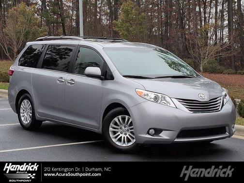 2017 Toyota Sienna XLE Premium