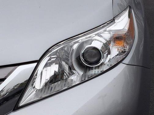 2017 Toyota Sienna XLE Premium