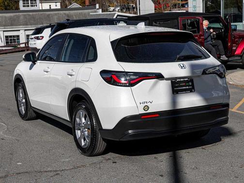 2025 Honda HR-V LX