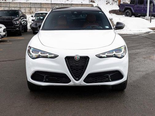 2024 Alfa Romeo Stelvio Veloce AWD