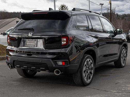 2025 Honda Passport AWD Black
