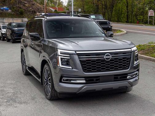 Gun Metallic/Super Black 2025 Nissan Armada Platinum Reserve 4WD