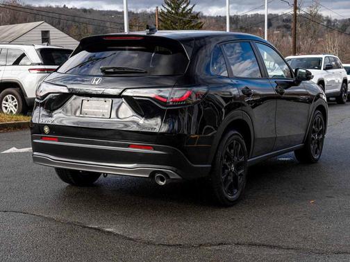 2023 Honda HR-V AWD Sport