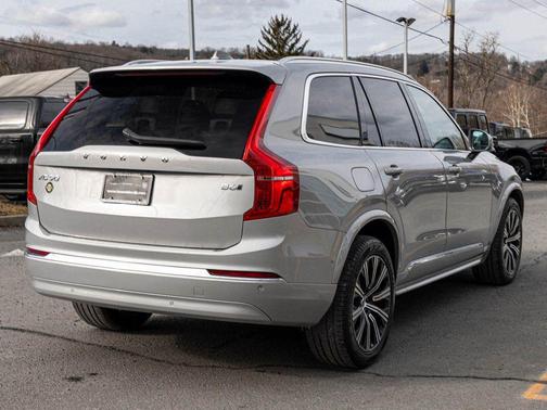 2024 Volvo XC90 B6 Plus Bright Theme 7-Seater