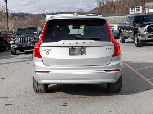 2024 Volvo XC90 B6 Plus Bright Theme 7-Seater