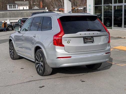 2024 Volvo XC90 B6 Plus Bright Theme 7-Seater